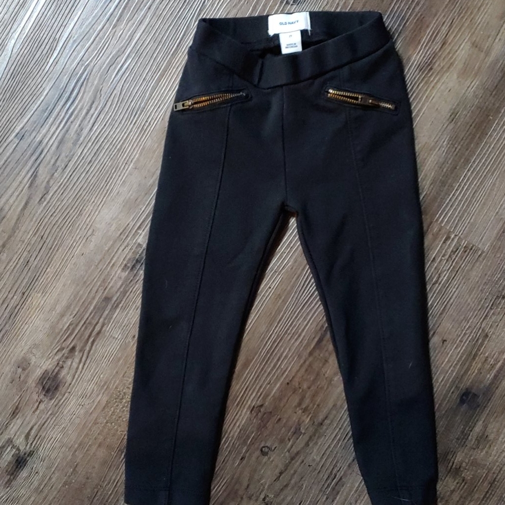 Outfit - Picture 3 of 3